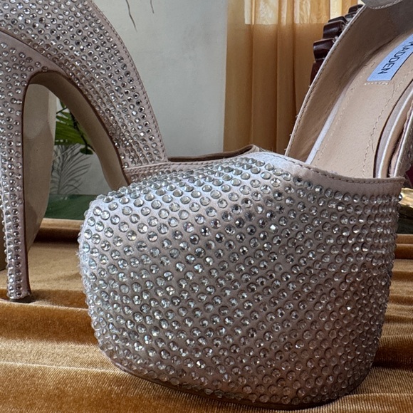 Steve Madden Sparkling Rhinestone Heels - Cream - Picture 6 of 7